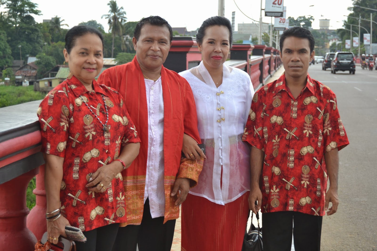 Saluran Budaya Bumi Sribu Pulau Tradisi Berpakain Orang 