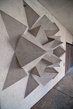 Concrete wall sculpture