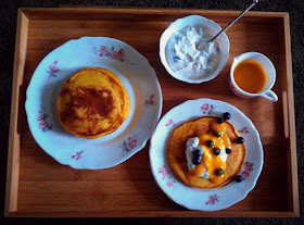 http://cupcakeluvs.blogspot.dk/2016/03/mango-pandekager-mango-pancakes.html