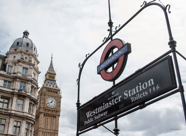 underground the tube big ben london