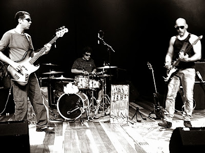Folhas da Tarde é uma banda gaúcha litorânea, formada em 2009