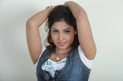 Komal Jha trendy Photo shoot Gallery-thumbnail-31