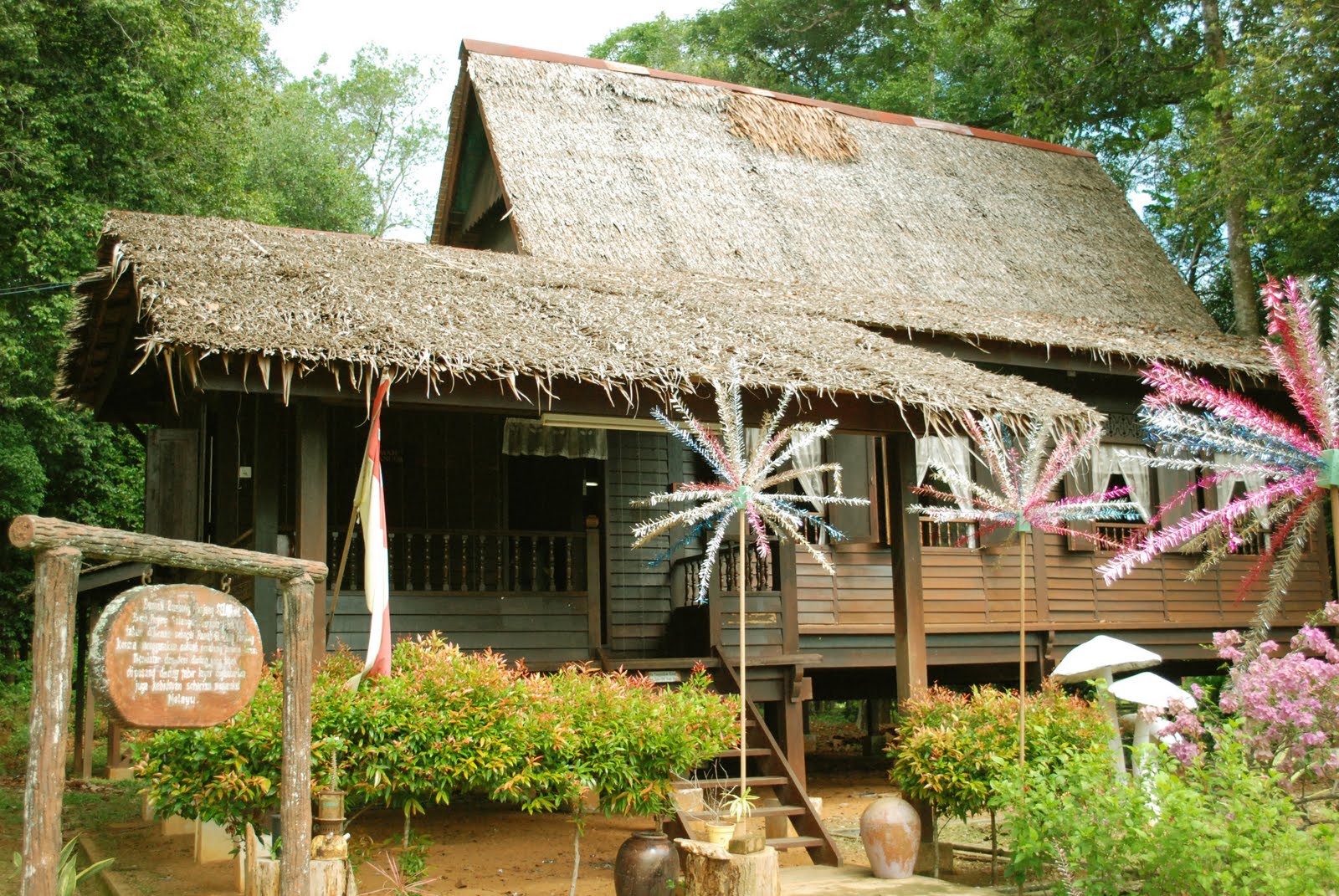 Keistimewaan Rumah Tradisional Melayu images