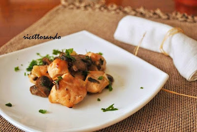 Bocconcini di pollo e funghi al cartoccio ricetta dietetica