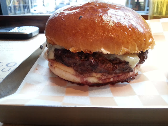 Brgr.co soho 6oz Gourmet Hamburger