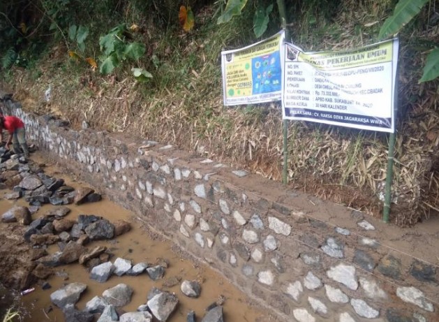  "Warga ucapkan Trimakasih, Dinas PU Kab. SMI mengalokasikan Rehabilitasi Irigasi Cialing.
