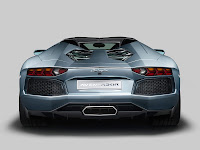 2014 Lamborghini Aventador LP700-4 Roadster picture 7