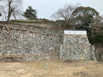 備中松山城の石垣