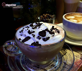 Hot Chocolate from Book and Borders Cafe