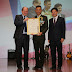 AHY Terima Penghargaan Nanyang Outstanding Young Alumni 2013