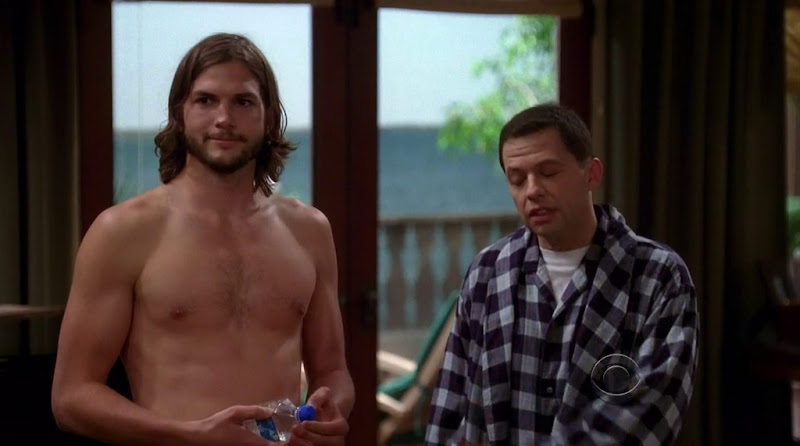 Ashton Kutcher Shirtless in Two and a Half Men s9e01