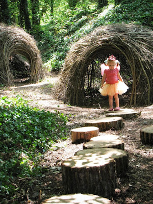 Natural Playground Inspiration {Outdoors Play, Organic Playgrounds}