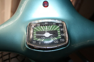 spidometer dan lampu cabe vespa kongo