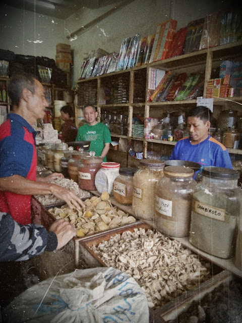 toko bahan jamu pecinan pasar besar Kota Malang