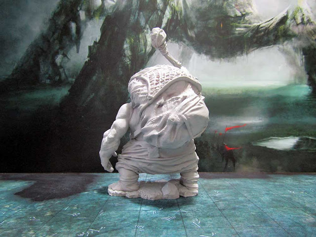 Wizkids's Unpainted Miniatures: Hill Giant and Froghemoth