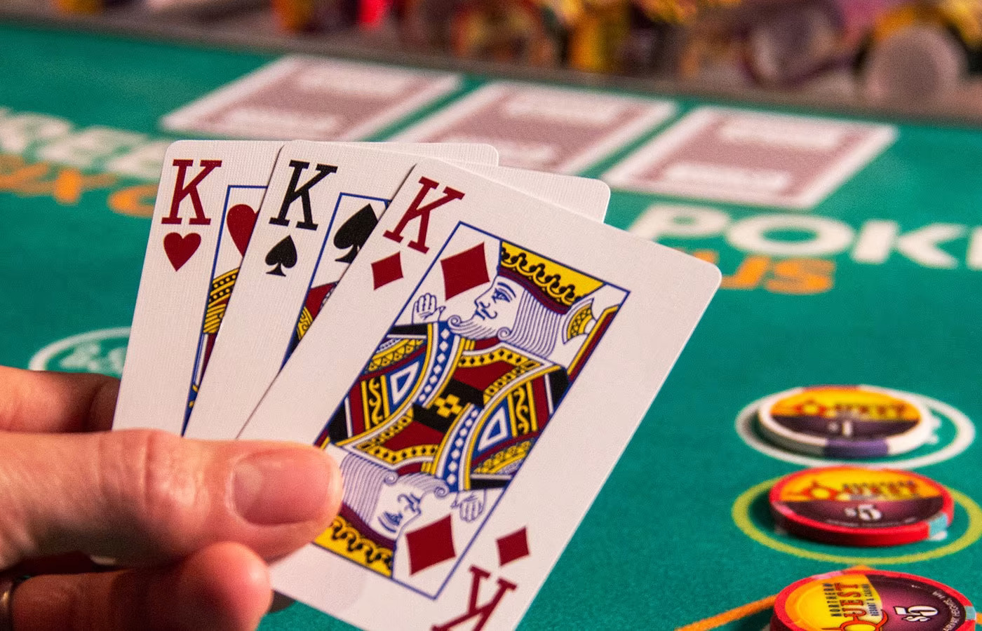 3 Card Poker Pair Plus Betting
