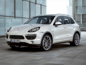 Porsche Cayenne 2011 (3)