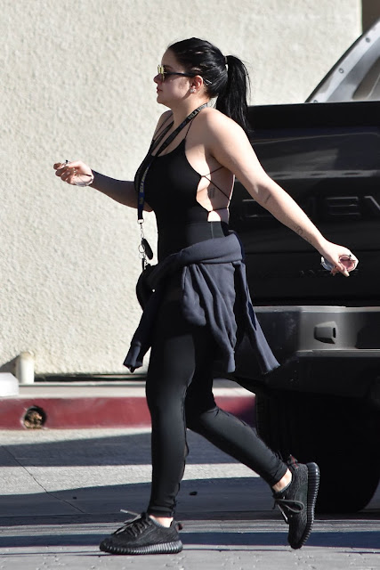 Ariel Winter Hot Pic in Black Dress Leaving The Gym