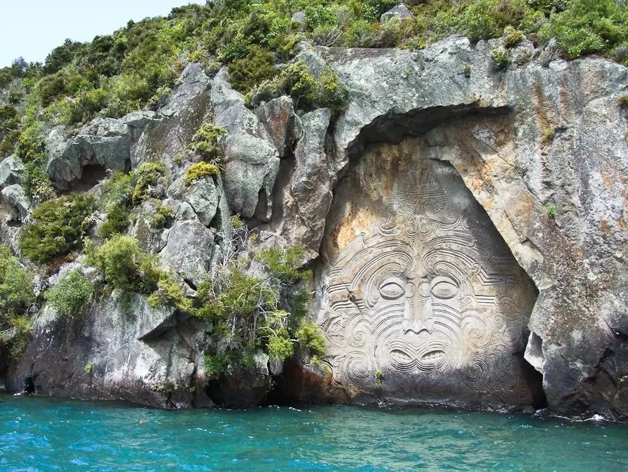 Ngatoroirangi Mine Bay Rock Carving Lake Taupo