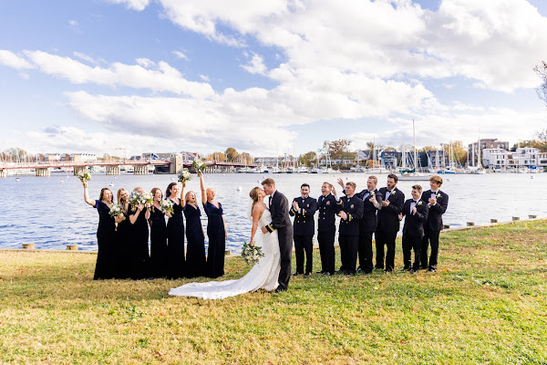 Annapolis MD Wedding at St Marys, Charles Carroll House, and The Graduate photographed by Heather Ryan Photography