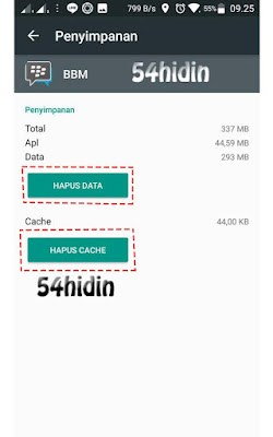 Hapus data dan cache