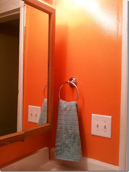 Check out the awesome contrast between the towls and the orange paint!