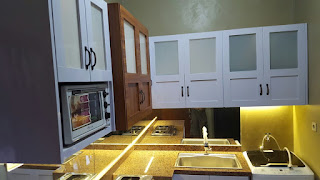 GAMBAR LEMARI DAPUR 