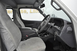 1997 Toyota Hiace 4WD for Papua New Guinea to Lae