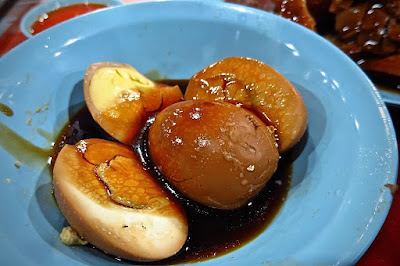Boon Tong Kee Kway Chap Braised Duck (文通記), eggs