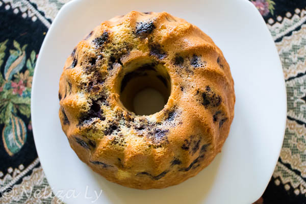 Air fryer Blueberry Lemon Bundt Cake