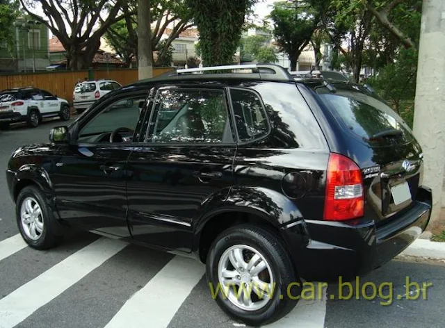 Hyundai Tucson 2008 V6 4WD - traseira