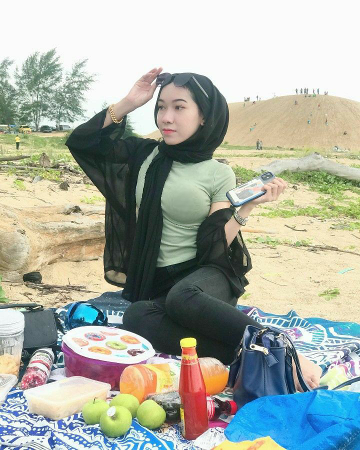 Kumpulan Foto, cerita dan Video Ukhti Nonjol Gemes