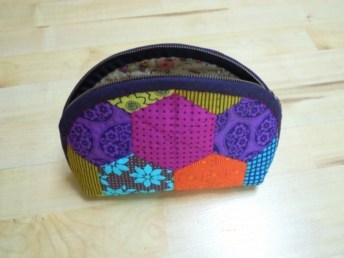 How to make cosmetic bag patchwork. DIY Tutorial in Pictures. 