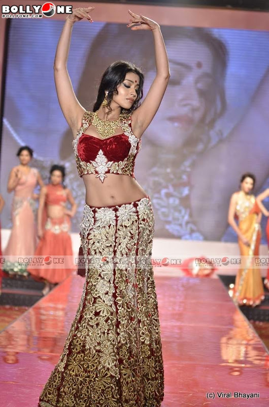 Shriya Saran Walks at Swarovski Gems Gem Visions India sexy stills