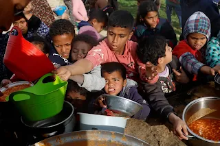 European official: Food is running out in Gaza and rotting outside due to Israeli ban