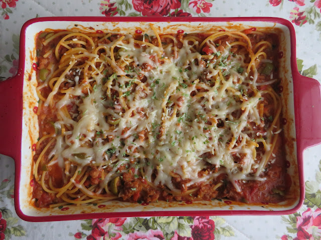 Easy Baked Spaghetti and Meat Sauce