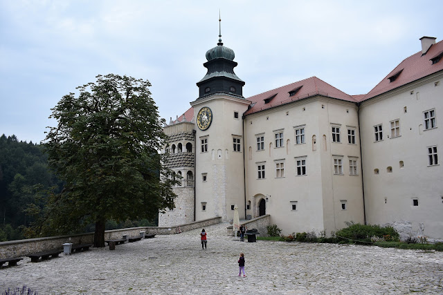 Zamek w Pieskowej Skale - loggia widokowa (XVI w.)