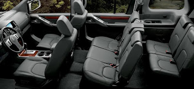 2010 Nissan pathfinder interior