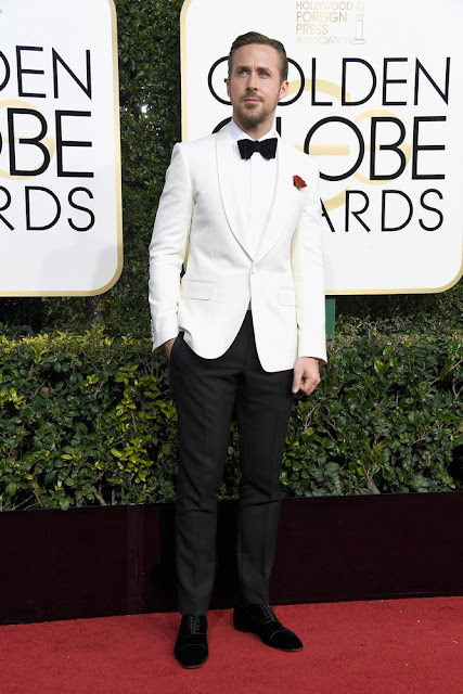 ryan gosling, gucci, golden globes, alfombra roja, red carpet, menswear, moda masculina, looks