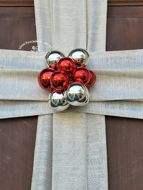 Christmas Decoration - Front Door