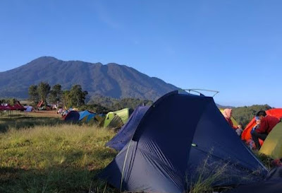 Gayatri mountain adventure - tempat camping di puncak