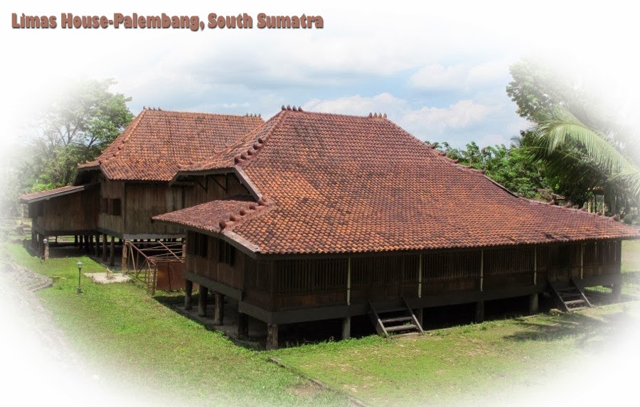Palembang Bumi Sriwijaya: Rumah Tradisional Limas