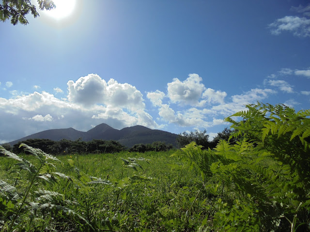 美しい孝霊山の風景