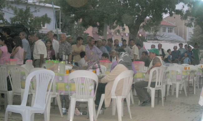 Bozkır'da iftar çadırı geleneksel oldu