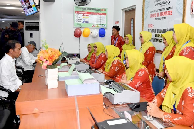 Tinjau RSUD H Hanafie Muara Bungo, Jokowi akan Tambah Alkes MRI  