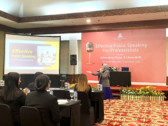 PELATIHAN PUBLIC SPEAKING ONLINE DAN OFFLINE YANG BAGUS