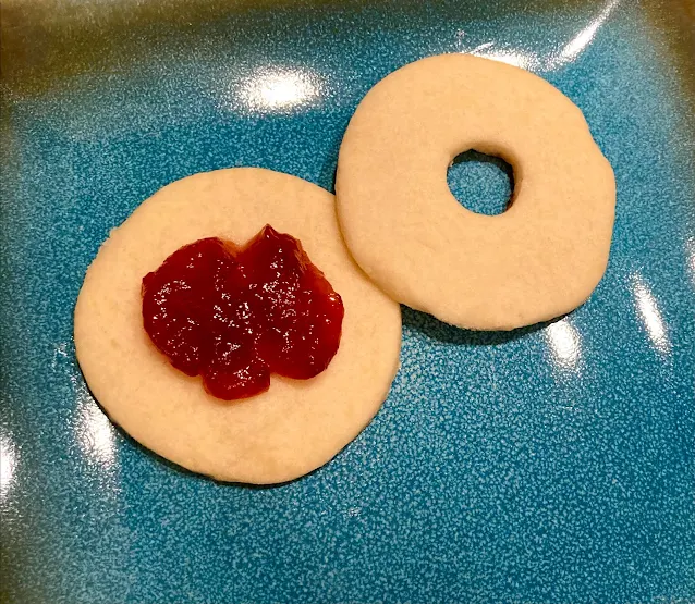 Spitzbuben Cookies at Miz Helen's Country Cottage