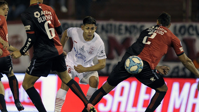 Huracán le ganó a Colón en Parque Patricios en el inicio de la segunda fecha de la Superliga