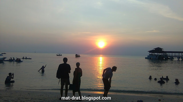 Coral Bay  PERCUTIAN KE PULAU PERHENTIAN pakej