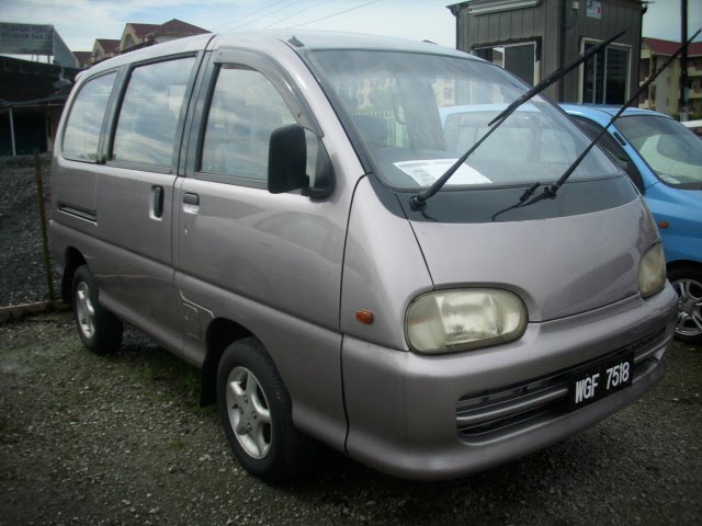 Menjual & membeli kereta terpakai: PERODUA RUSA 1.3 GX 